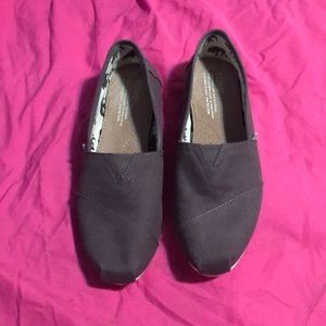 Toms Slip Ons